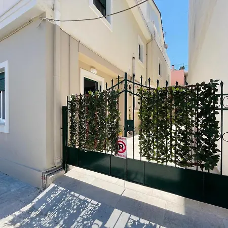 Апартаменты Dahlia *